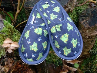 Style 327 Frogs Slippers